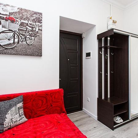 Однокомнатная Форум-Центр Apartment Lviv Exterior photo