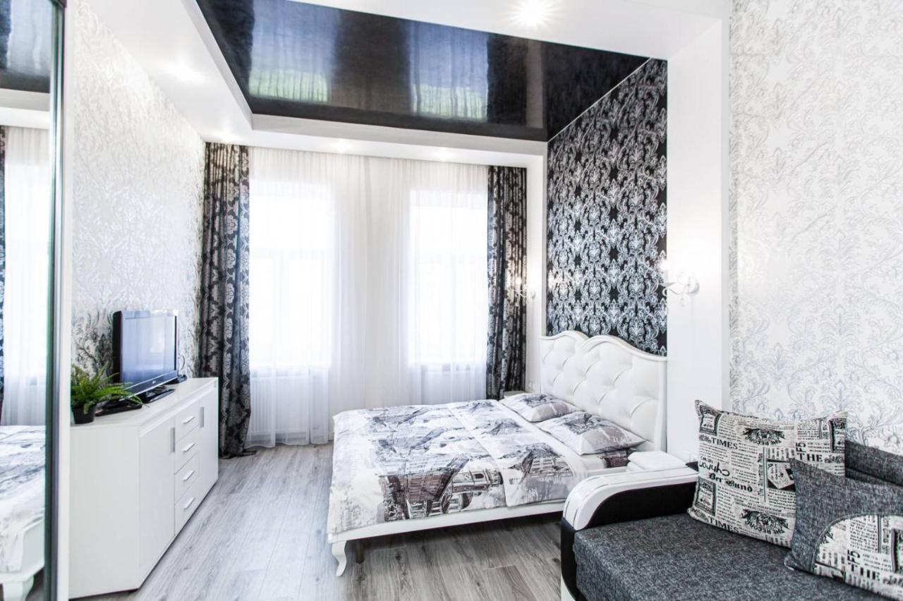 Однокомнатная Форум-Центр Apartment Lviv Exterior photo