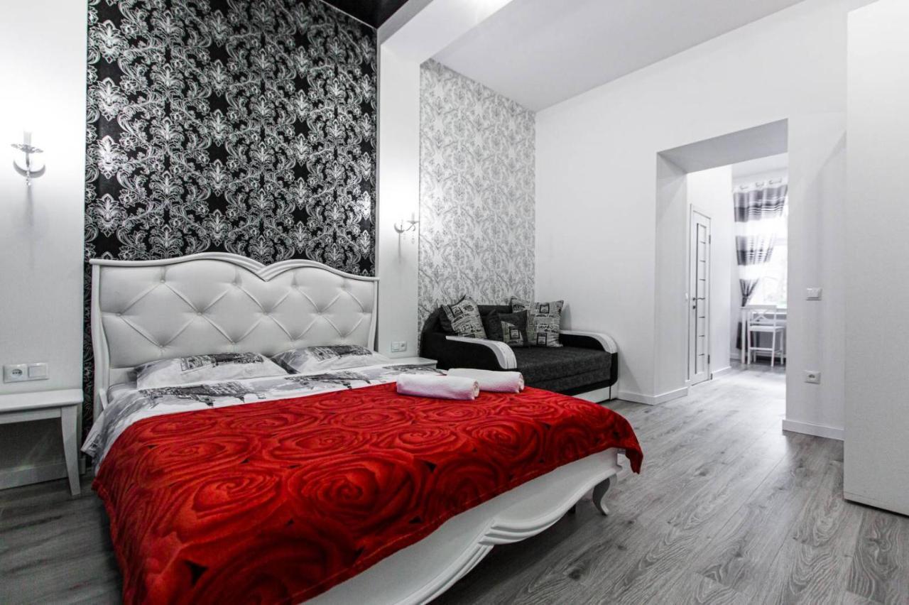 Однокомнатная Форум-Центр Apartment Lviv Exterior photo