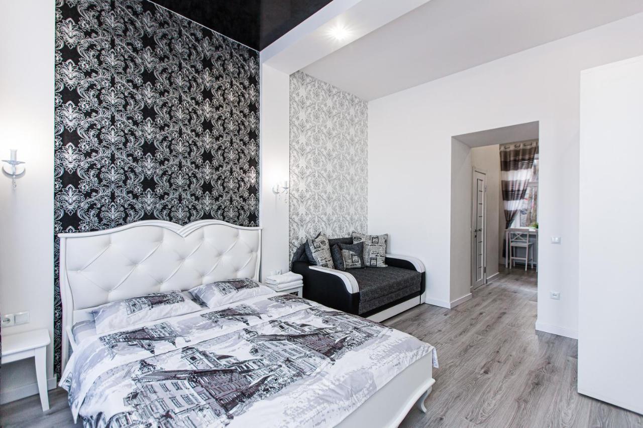 Однокомнатная Форум-Центр Apartment Lviv Exterior photo
